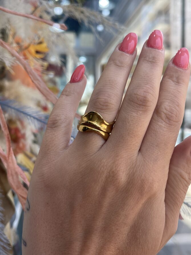 Anello Waves