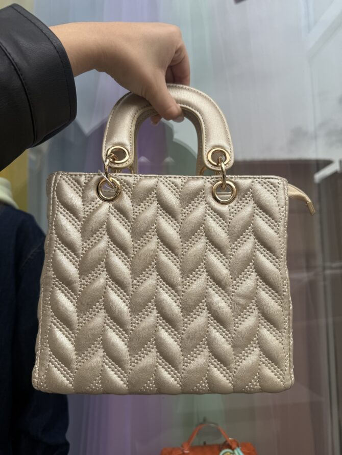 Borsa Claire